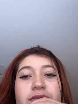 Karina Leon online show from May 2026 08:05:01 PM