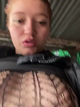 Snapshot of Karina_Leon chatting on January 2026 06:12:01 PM Karina Leon online show from January 2026 06:12:01 PM