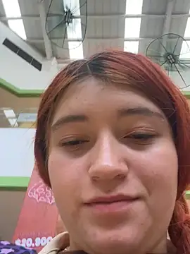 Snapshot of Karina_Leon chatting on February 2026 06:38:02 PM Karina Leon online show from February 2026 06:38:02 PM