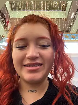 Snapshot of Karina_Leon chatting on December 2025 09:15:02 PM Karina Leon online show from December 2025 09:15:02 PM