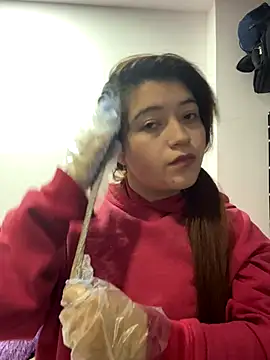 Snapshot of Karina_Leon chatting on December 2025 08:04:02 PM Karina Leon online show from December 2025 08:04:02 PM