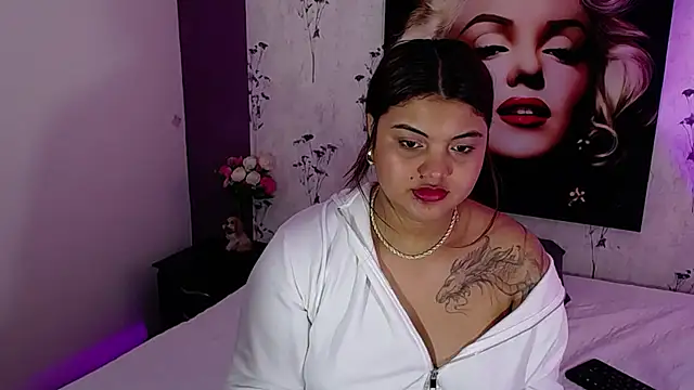 Scarlett  Johanson online show from March 2025 03:24:01 PM