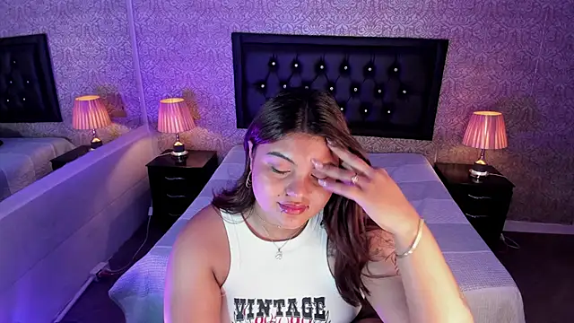 Scarlett  Johanson online show from March 2025 09:30:01 AM