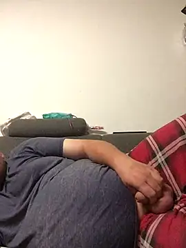 Derbaer1990 online show from September 2025 07:40:02 PM