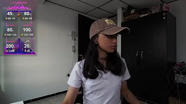 22Amatista online show from March 2025 10:28:02 PM