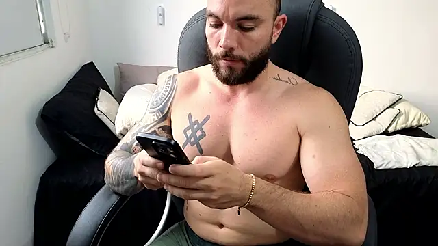 Isaac Carter online show from March 2026 10:49:02 PM