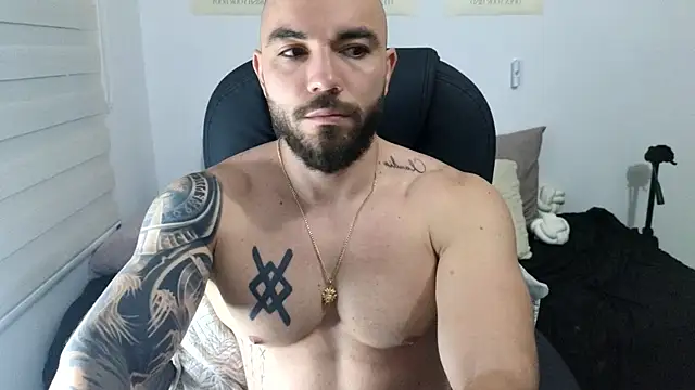 Isaac Carter online show from November 2025 11:14:01 AM