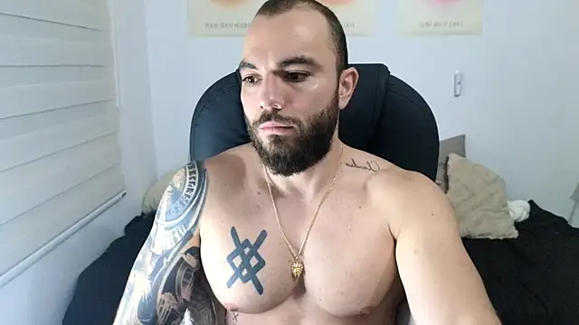 Isaac Carter online show from November 2025 10:52:01 AM