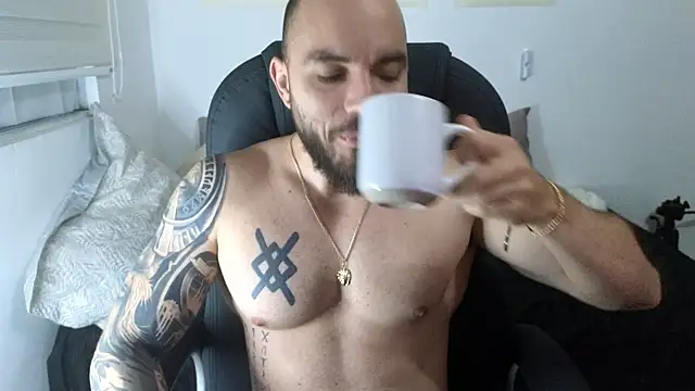 Isaac Carter online show from October 2025 10:47:01 AM