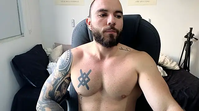 Isaac Carter online show from March 2026 10:46:01 PM