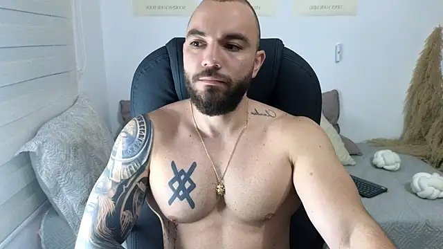 Isaac Carter online show from November 2025 11:11:02 AM