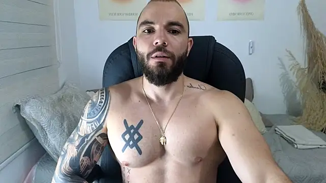 Isaac Carter online show from November 2025 11:11:02 AM