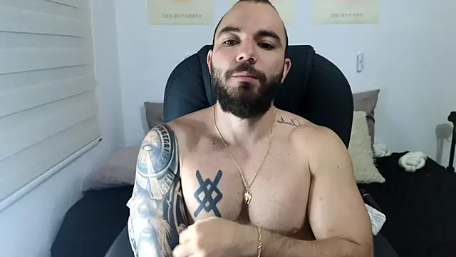 Isaac Carter online show from November 2025 10:52:01 AM