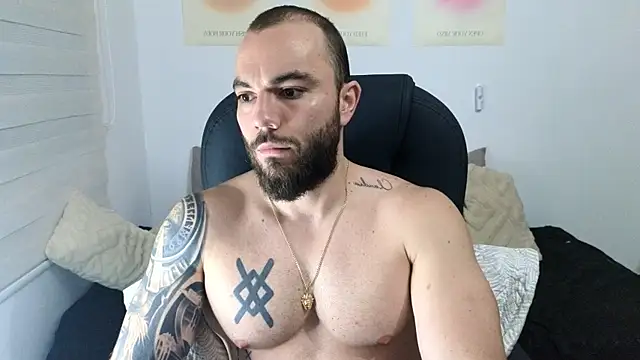 Isaac Carter online show from November 2025 10:41:02 AM