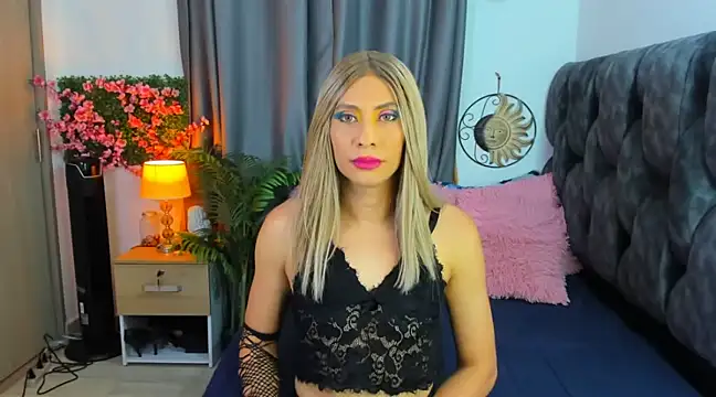 Snapshot of davinaclaire chatting on March 2025 12:59:02 AM davinaclaire online show from March 2025 12:59:02 AM