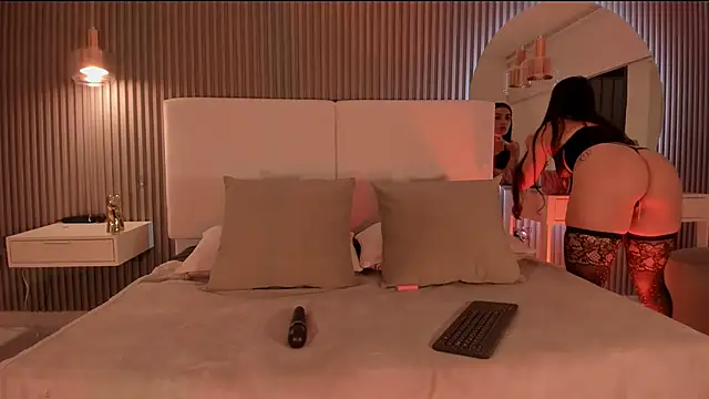 Zoewhitte online show from November 2025 03:07:01 AM