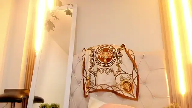 Alexa Bravva online show from April 2026 03:19:02 AM