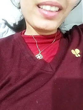 saraaxx1 online show from February 2026 10:49:02 PM