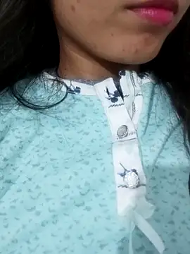 saraaxx1 online show from February 2026 07:48:01 PM