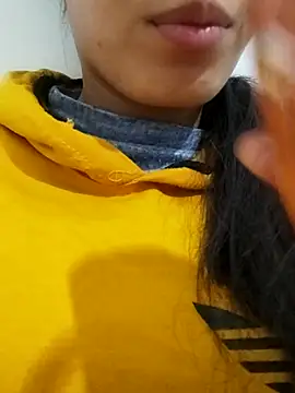 saraaxx1 online show from November 2025 09:21:01 AM