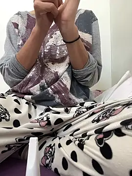 saraaxx1 online show from March 2026 11:37:02 AM