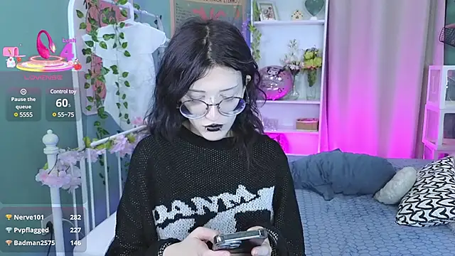 Setsunai  online show from March 2025 03:33:02 AM