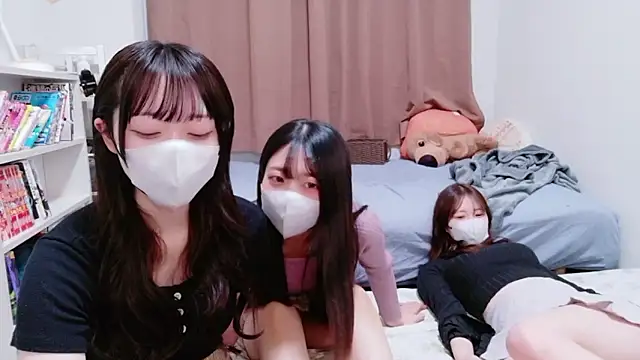 Rodrigues Lucas online show from November 2025 04:07:01 PM