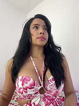  Emily Thompson  online show from February 2026 11:26:01 PM