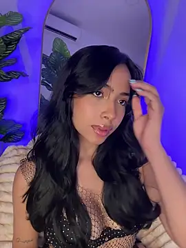  Emily Thompson  online show from December 2025 03:20:02 AM