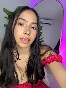  Emily Thompson  online show from October 2025 10:00:01 PM