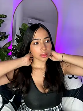 Snapshot of _Emily_Thompson_ chatting on October 2025 12:44:02 AM Emily Thompson online show from October 2025 12:44:02 AM