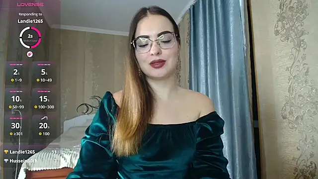 Snapshot of Leila_Kissyu chatting on February 2026 06:31:02 PM Leila Kissyu online show from February 2026 06:31:02 PM