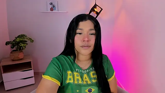 Snapshot of grace_tom chatting on May 2026 03:35:02 AM grace tom online show from May 2026 03:35:02 AM