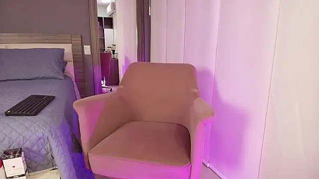 Snapshot of _charlottemiller chatting on March 2025 11:47:02 AM charlottemiller online show from March 2025 11:47:02 AM