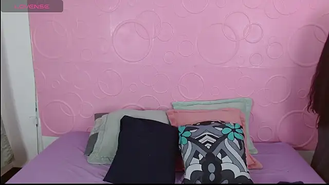 Snapshot of tatis_celis chatting on March 2025 01:50:02 PM tatis celis online show from March 2025 01:50:02 PM