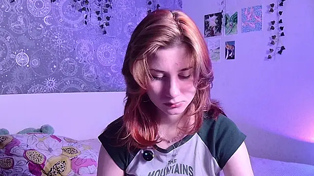 Snapshot of Cute_Cate404 chatting on November 2025 02:59:01 AM Cute Cate404 online show from November 2025 02:59:01 AM