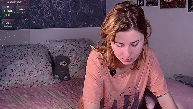 Snapshot of Cute_Cate404 chatting on July 2026 02:53:02 AM Cute Cate404 online show from July 2026 02:53:02 AM