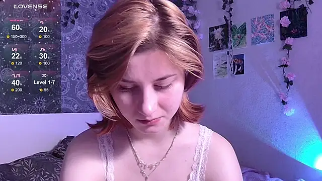 Snapshot of Cute_Cate404 chatting on December 2025 03:16:01 AM Cute Cate404 online show from December 2025 03:16:01 AM