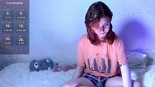 Snapshot of Cute_Cate404 chatting on March 2025 03:48:01 AM Cute Cate404 online show from March 2025 03:48:01 AM