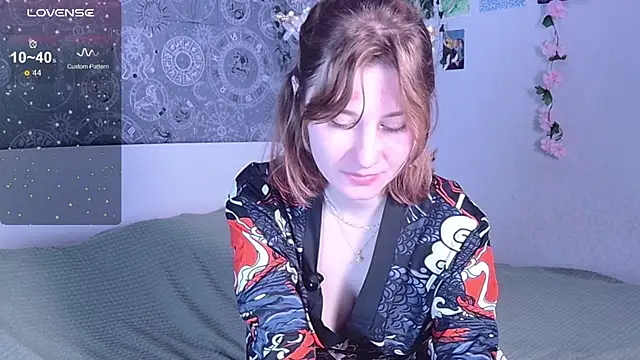 Snapshot of Cute_Cate404 chatting on December 2025 01:00:01 AM Cute Cate404 online show from December 2025 01:00:01 AM