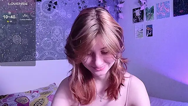 Snapshot of Cute_Cate404 chatting on November 2025 03:28:01 AM Cute Cate404 online show from November 2025 03:28:01 AM