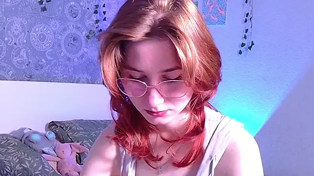 Snapshot of Cute_Cate404 chatting on September 2025 03:20:02 AM Cute Cate404 online show from September 2025 03:20:02 AM