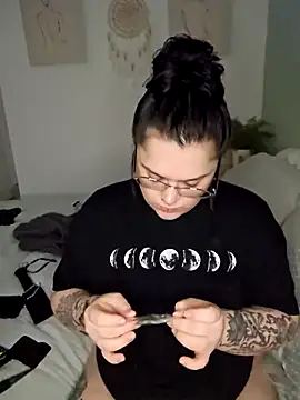 Saucy-Serenity online show from January 2026 08:05:01 PM