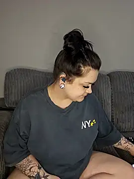 Saucy-Serenity online show from March 2026 11:50:01 AM