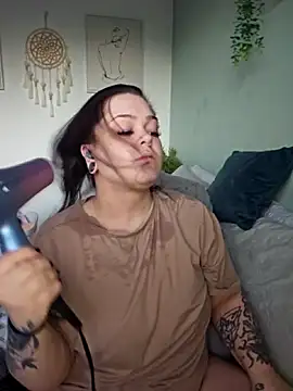 Saucy-Serenity online show from April 2026 06:42:01 PM