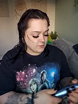 Saucy-Serenity online show from April 2026 06:43:01 PM