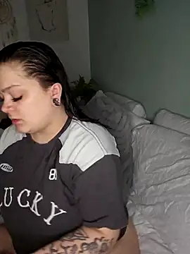 Saucy-Serenity online show from March 2026 08:24:02 PM