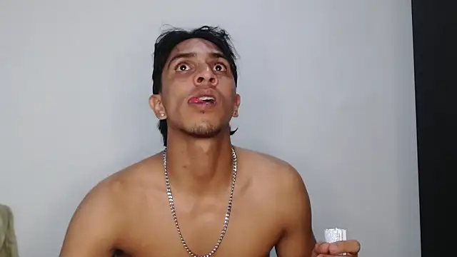 Snapshot of Monkey_uchiha777 chatting on November 2025 01:42:01 AM Monkey uchiha777 online show from November 2025 01:42:01 AM