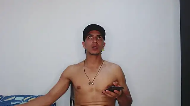 Snapshot of Monkey_uchiha777 chatting on November 2025 11:52:01 PM Monkey uchiha777 online show from November 2025 11:52:01 PM