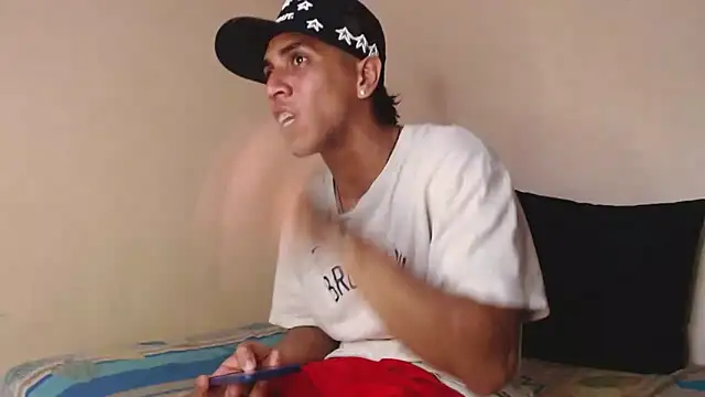 Snapshot of Monkey_uchiha777 chatting on October 2025 10:32:01 PM Monkey uchiha777 online show from October 2025 10:32:01 PM